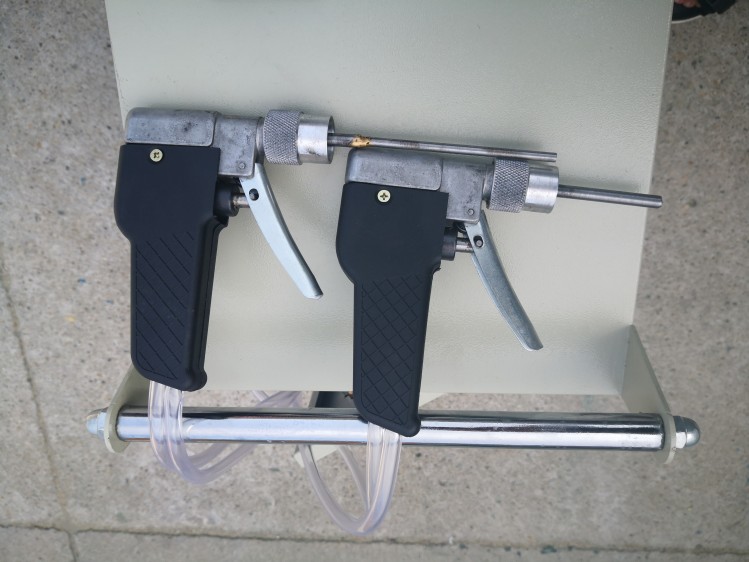 AU521F加油機 (2)_conew1.jpg