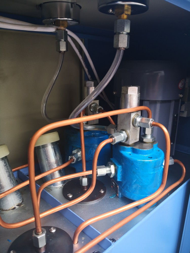 AU521F加油機 (5)_conew1.jpg